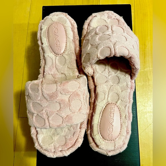 Coach Bridgett Terry Sandal/Slippers size 6 - Picture 5 of 14